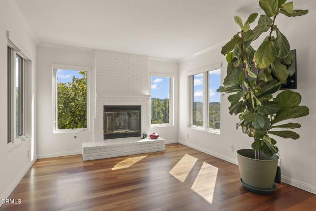 1130 Rancho Drive, Ojai CA: https://media.crmls.org/mediaz/ad572894-d901-4ff7-92df-fc18442a5399.jpg