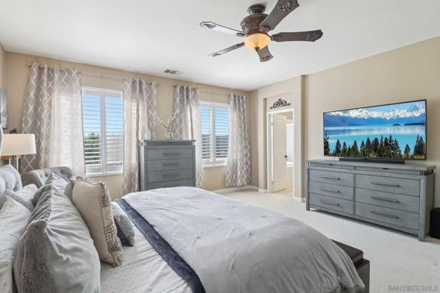 11383 Merritage Ct, San Diego CA: https://media.crmls.org/mediaz/ad5798a3-45f1-436f-8889-0f6f0b3170be.jpg