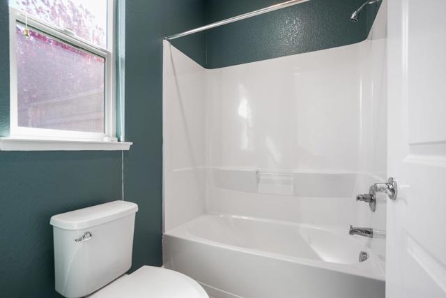 336 Wilmington Court, Brentwood CA: https://media.crmls.org/mediaz/ad57b100-ce76-4286-9af1-4302889207ed.jpg