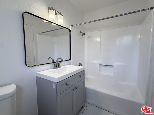 1465 West 179th Street, 13 photo 26