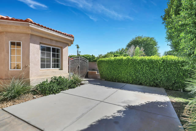 Image 2 of 42 For 78354 Calico Glen Drive