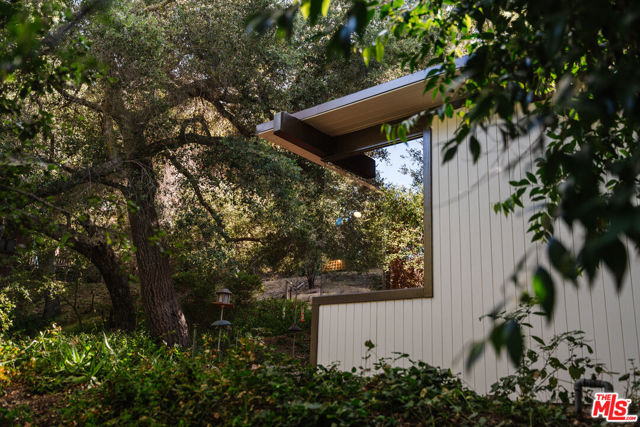 1289 Old Topanga Canyon Road, Topanga CA: https://media.crmls.org/mediaz/ad5a6ebc-37a4-4db2-957f-e802be4290ec.jpg