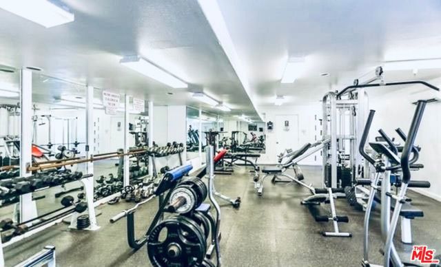 7777 W 91St Street, Playa del Rey CA: https://media.crmls.org/mediaz/ad5a7572-bfc7-4bf4-b703-db19e0680e82.jpg