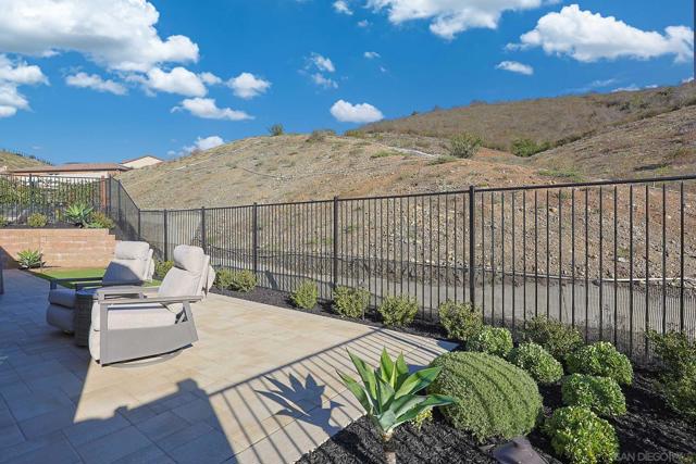 893 Woodhaven Rd, San Marcos CA: https://media.crmls.org/mediaz/ad5b0234-6d74-4d41-a48d-43fc72723d89.jpg