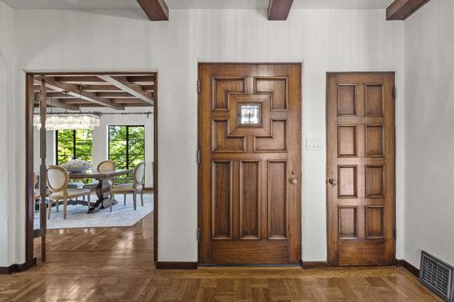 320 Jackson Street, San Mateo CA: https://media.crmls.org/mediaz/ad5b60de-394f-4b0d-9557-b483d5ffe9f5.jpg