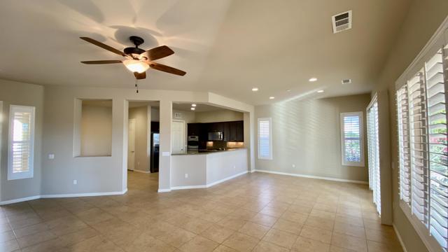 81451 Corte Pipilla, Indio CA: https://media.crmls.org/mediaz/ad5b7de4-c878-4587-a289-543c5f157be4.jpg