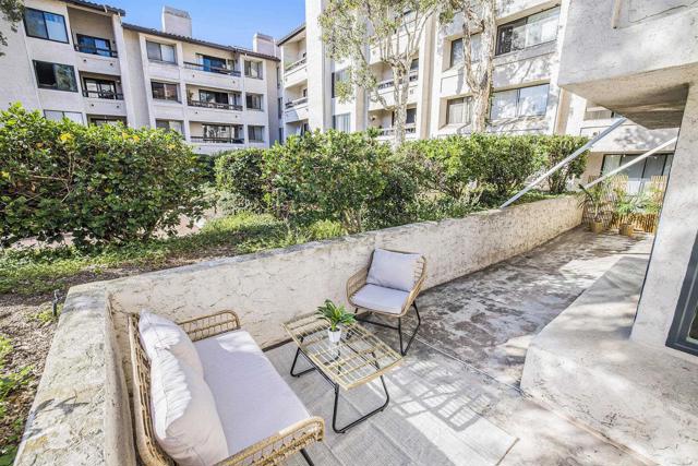 Detail Gallery Image 9 of 12 For 5605 Friars Rd #270,  San Diego,  CA 92110 - 2 Beds | 2 Baths