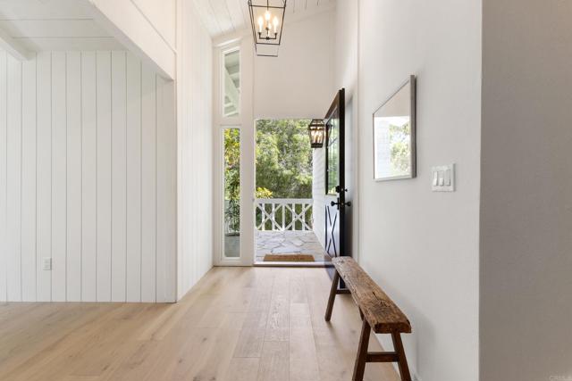 582 Rancho Santa Fe Rd, Encinitas CA: https://media.crmls.org/mediaz/ad5bd824-39d8-44d0-8f0d-67d29079f49c.jpg
