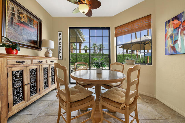 72550 Greenbriar Lane, Palm Desert CA: https://media.crmls.org/mediaz/ad5c51b0-ef26-4bec-ad62-87c79c4d5291.jpg