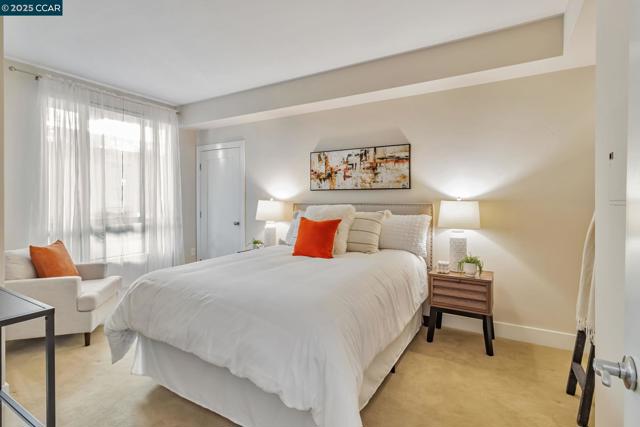 4395 Piedmont Ave, Oakland CA: https://media.crmls.org/mediaz/ad5ceefb-7298-48fb-9a62-dc00b52d4f22.jpg