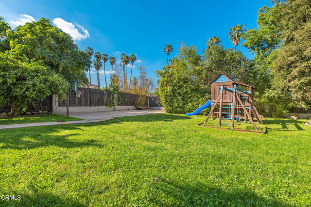 Detail Gallery Image 28 of 40 For 19443 Hatteras St, Los Angeles,  CA 91356 - 4 Beds | 4 Baths