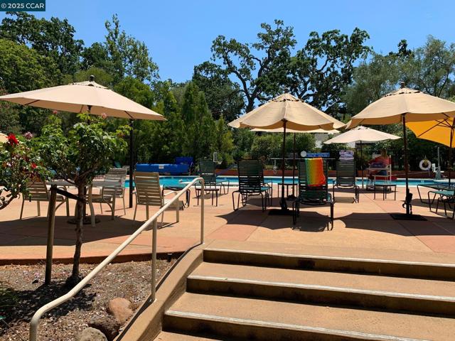 2101 Golden Rain, Walnut Creek CA: https://media.crmls.org/mediaz/ad6082fa-117b-4b3f-85e3-6411bb933e5b.jpg