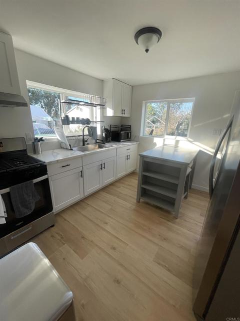 6816 Central Avenue, Lemon Grove CA: https://media.crmls.org/mediaz/ad60f930-1cf3-46a3-bcee-6fa4b28f1c8e.jpg