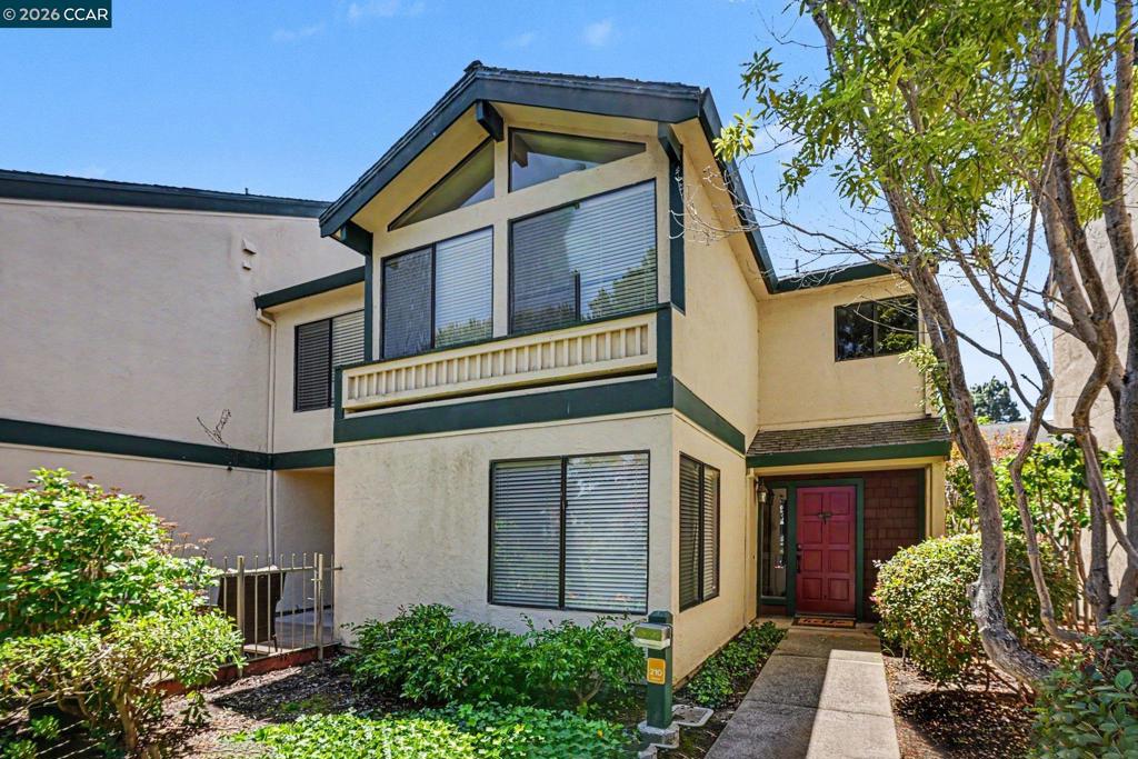 210 Carob Ln
