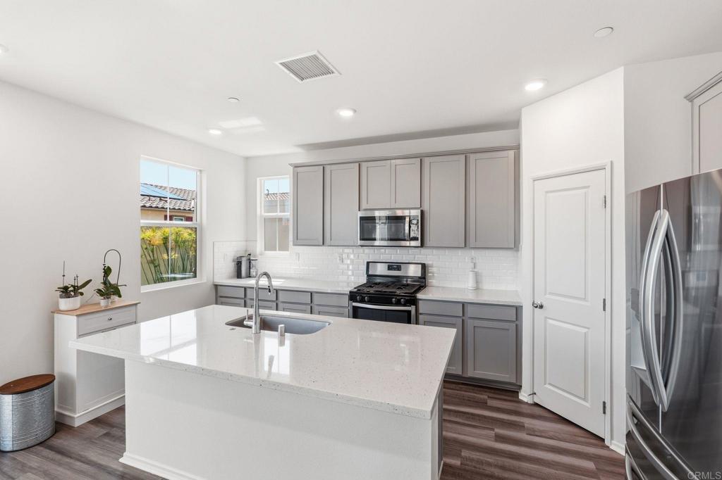 887 Brookdale Drive - photo 6