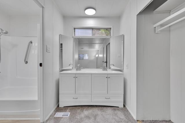 1120 Pepper Dr, El Cajon CA: https://media.crmls.org/mediaz/ad6449b4-f2fa-483a-9ff4-fed2e336f74d.jpg