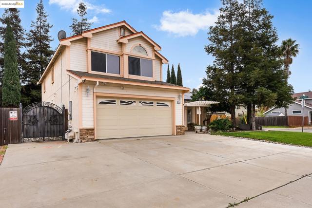 5130 Kegan Ln, Oakley CA: https://media.crmls.org/mediaz/ad646e15-22e7-400a-8ad3-12f41a80ff95.jpg