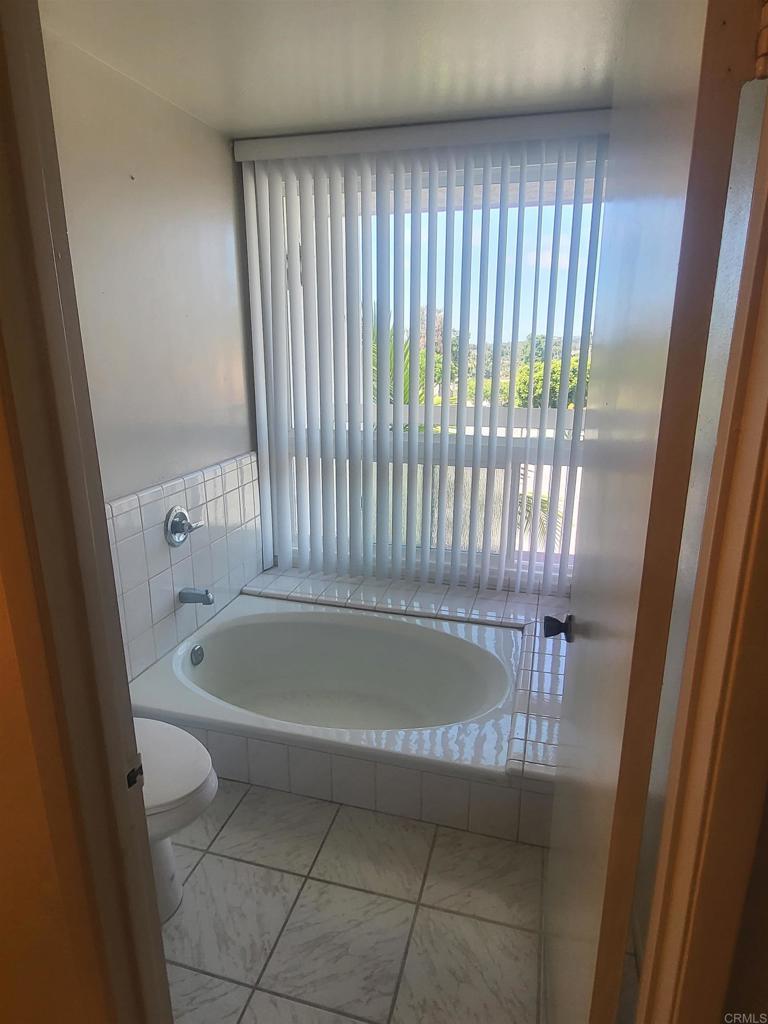 2319 Caringa Way - photo 18