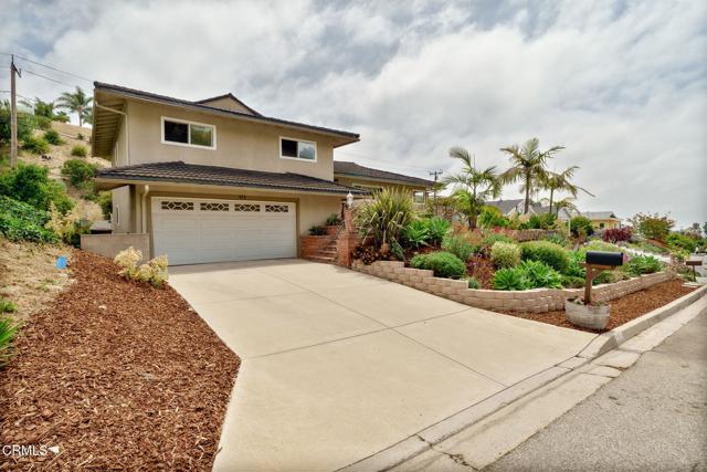 872 Via Arroyo, Ventura CA: https://media.crmls.org/mediaz/ad65b4ca-f6ef-4c79-8c40-0c9d254bb02b.jpg