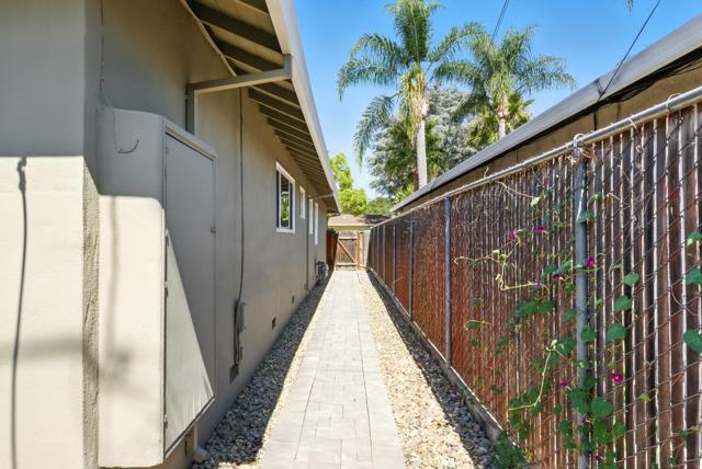 926928 Goodwin Avenue, San Jose CA: https://media.crmls.org/mediaz/ad66eb34-8c15-4eb1-9c48-0a93836eec80.jpg