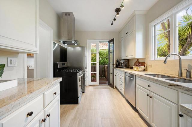 618 Occidental Avenue, San Mateo CA: https://media.crmls.org/mediaz/ad6842b3-638c-4c4f-a6c9-c53aa5bb1d1e.jpg