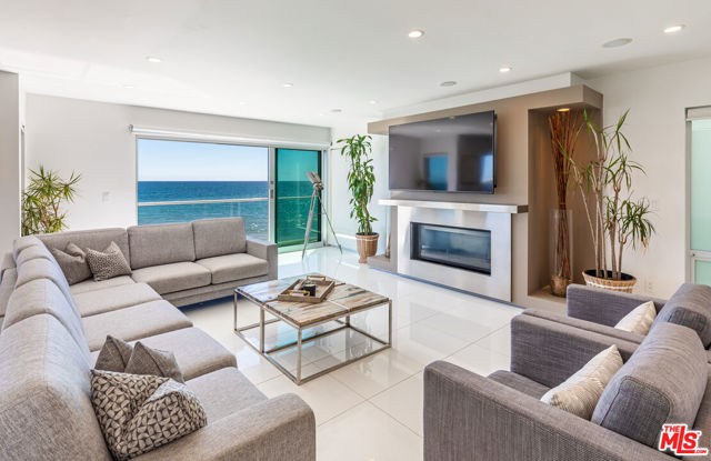 Drew Fenton | 26050 Pacific Coast Highway Malibu CA | MLS: 7423645