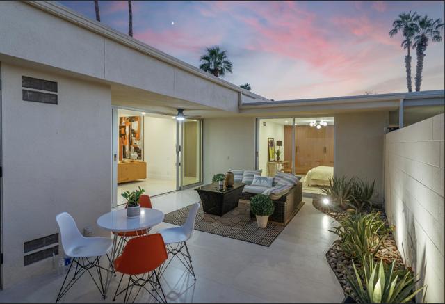 139 Desert Lakes Drive, Palm Springs CA: https://media.crmls.org/mediaz/ad697913-a3a1-43a8-9867-d2e9c3c18a7f.jpg