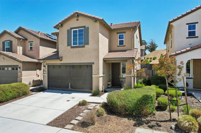 545 Shearwater Street, Hollister CA: https://media.crmls.org/mediaz/ad697f10-8d40-4c18-a317-c81b6304eef6.jpg