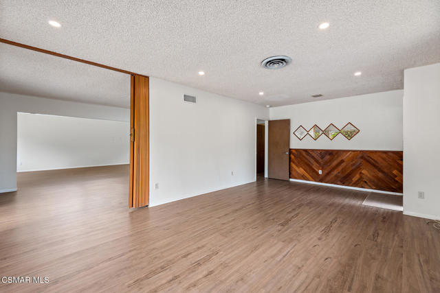 15546 Olden Street, Sylmar CA: https://media.crmls.org/mediaz/ad69bbf1-1889-476e-8484-db48473fa769.jpg