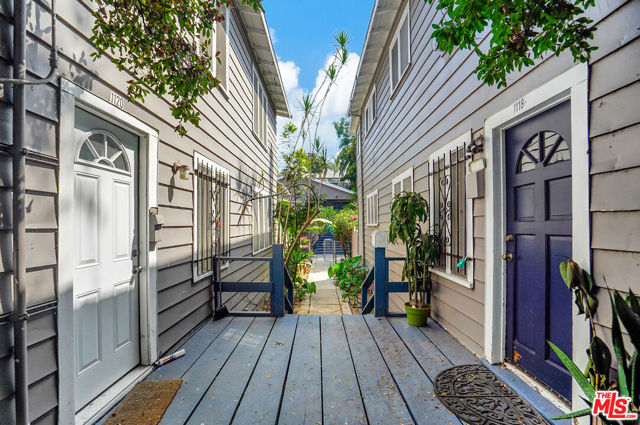 1118 Sanborn Avenue