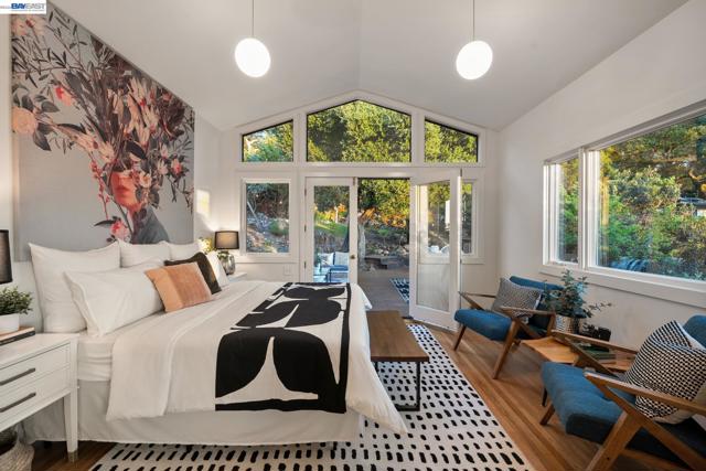 Image 4 of 60 For 491 Vincente Avenue