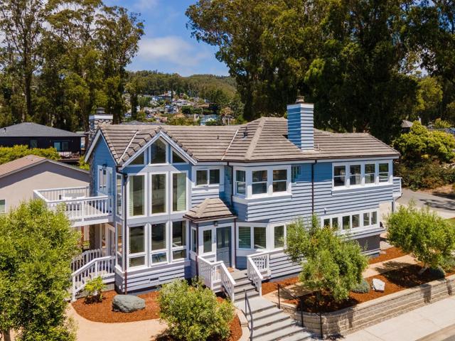 139 Santa Ana Street, El Granada CA: https://media.crmls.org/mediaz/ad6c1de2-54c8-4c75-a9c7-079954adad48.jpg