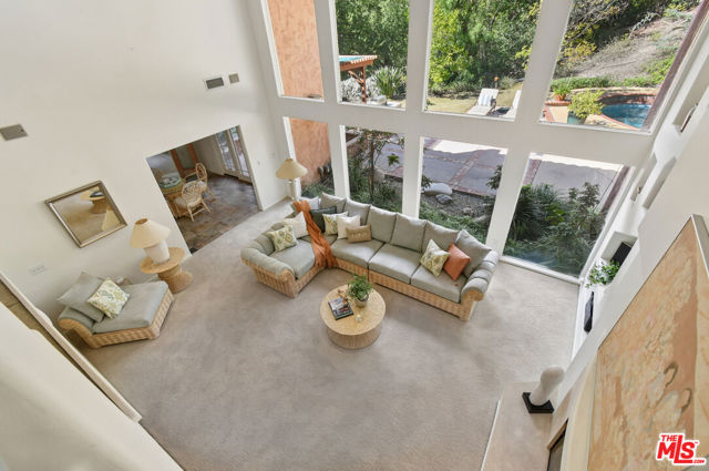 4734 Louise Avenue photo 43