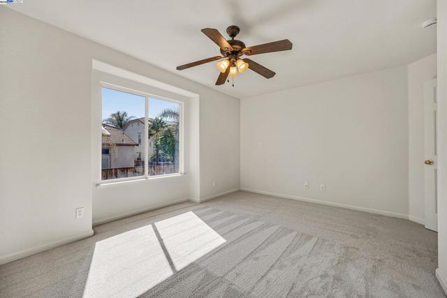 703 Seminole Ct, Discovery Bay CA: https://media.crmls.org/mediaz/ad6c945e-a829-4fc7-839a-3c6955413cc3.jpg