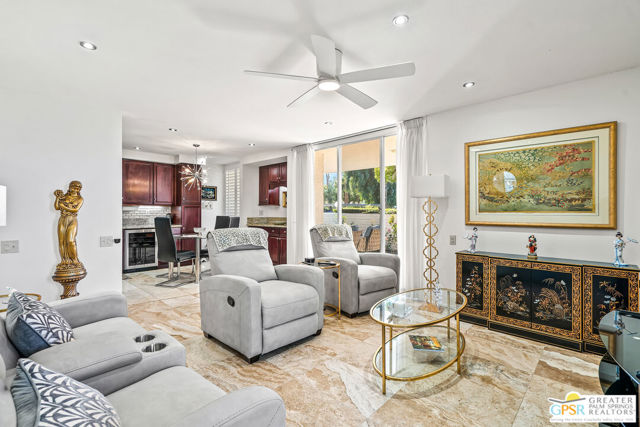 2522 N Whitewater Club Drive #D, Palm Springs, CA 92262
