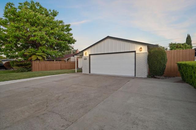 Image 32 of 46 For 1816 Rosswood Drive
