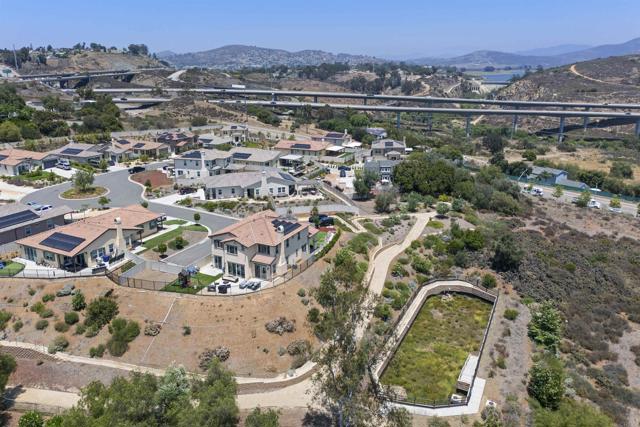 8304 The Grant Place, Bonita CA: https://media.crmls.org/mediaz/ad70b3c7-71f8-4c6b-9fa8-6c573342086d.jpg