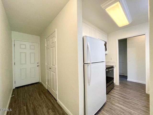 Detail Gallery Image 5 of 23 For 248 E Surfside Dr, Port Hueneme,  CA 93041 - 3 Beds | 2 Baths
