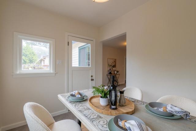 1222 Lincoln Avenue, Pacific Grove CA: https://media.crmls.org/mediaz/ad72cf7e-b80c-4cfa-bc45-811822b63877.jpg