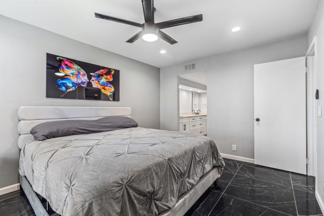 1050 E Ramon Road, Palm Springs CA: https://media.crmls.org/mediaz/ad732d92-4518-46de-a88d-a888df8224d1.jpg
