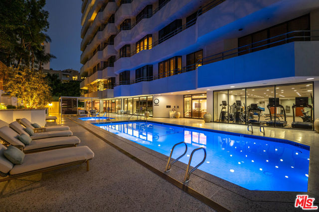 10601 Wilshire Boulevard, Los Angeles CA: https://media.crmls.org/mediaz/ad738b48-42da-42a5-98ba-bf4ce92aa343.jpg