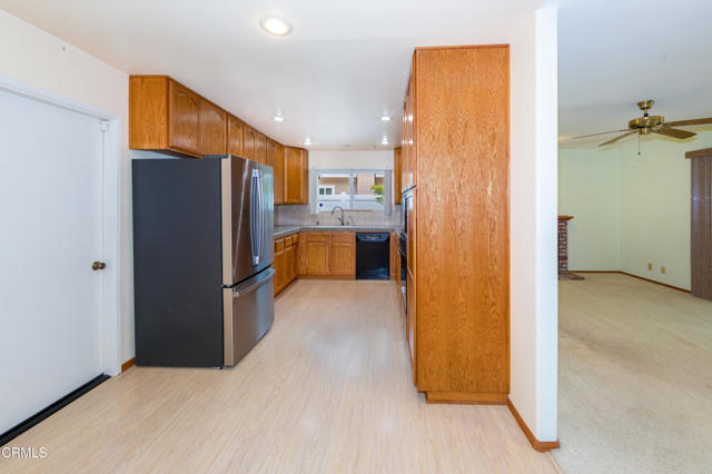 2060 Olga Street, Oxnard CA: https://media.crmls.org/mediaz/ad74f664-1c5e-473d-bafc-c8bbfa2bd3b4.jpg