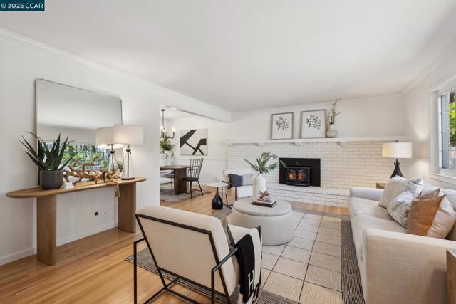 Image 2 of 60 For 3044 Santa Maria Dr