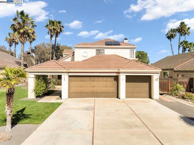 5160 Edgeview Dr, Discovery Bay CA: https://media.crmls.org/mediaz/ad7577e7-cf37-4b8e-b5d9-ce9fd8554ce2.jpg