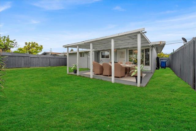27837 Ormond Avenue, Hayward CA: https://media.crmls.org/mediaz/ad75926b-427d-42dc-a1a8-90ea452bf738.jpg