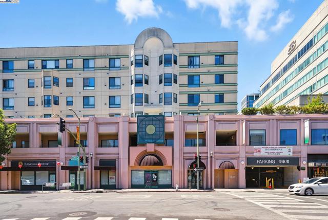 989 Webster, Oakland CA: https://media.crmls.org/mediaz/ad75c69b-411f-4f50-851e-62ea25f1d6a1.jpg