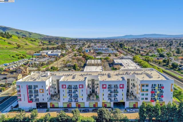 42111 Osgood Rd, Fremont CA: https://media.crmls.org/mediaz/ad774c20-821c-4b63-9e20-170c99dcbc36.jpg