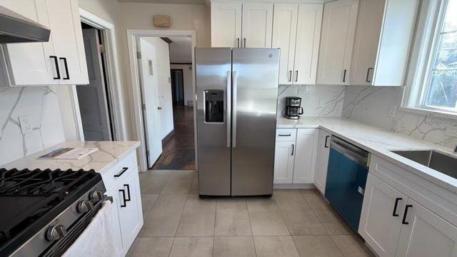 34 Capay Circle, South San Francisco CA: https://media.crmls.org/mediaz/ad778019-11e2-49d4-978f-af09a2d4770f.jpg