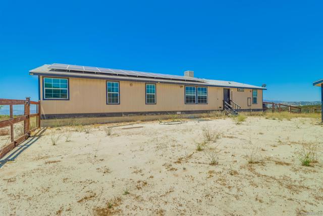 1696 Mary Joe Ln, Boulevard CA: https://media.crmls.org/mediaz/ad77ea8a-d895-4cc6-ab62-c35eb631aeeb.jpg