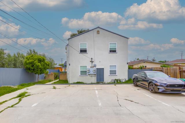 4530 4536 38Th St, San Diego CA: https://media.crmls.org/mediaz/ad78cd54-44b7-42d4-b4a0-cd74a0216889.jpg